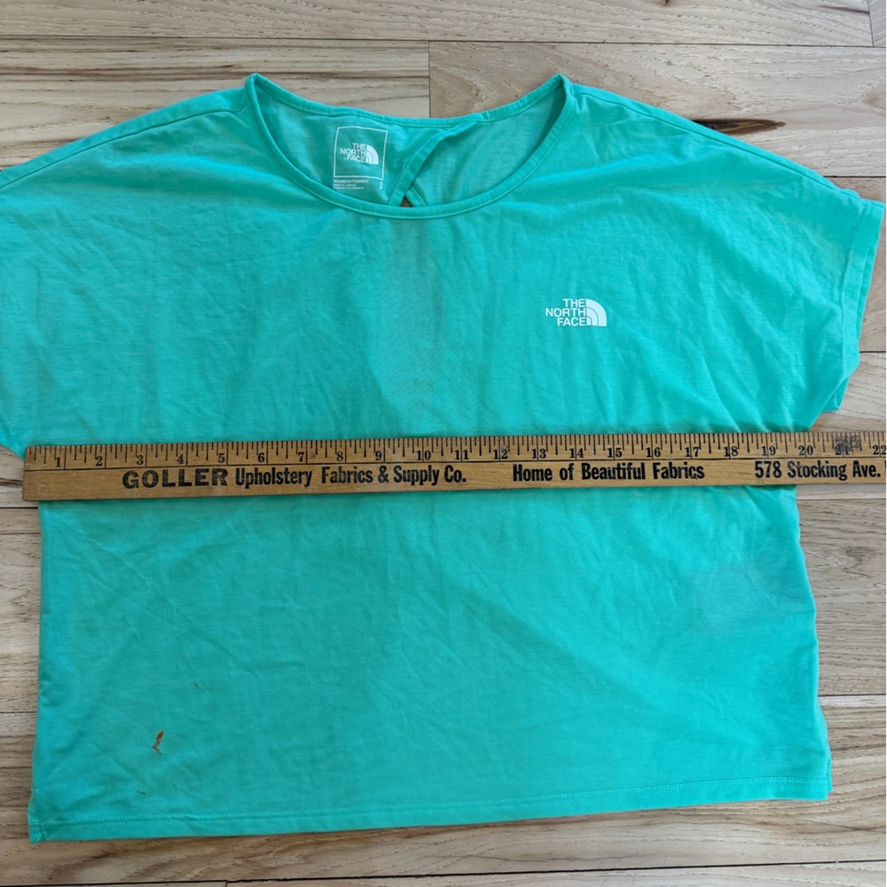 The north face oversized size small top - Picture 3 of 5